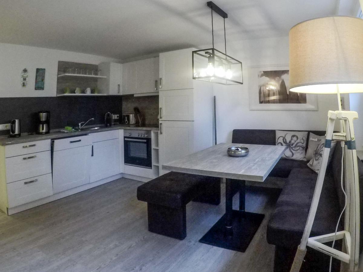Beachhouse Apartment *
